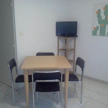 Appartement F1 Calvi A 150 Metres De La Plage Kültér fotó