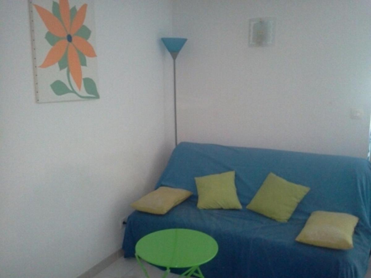 Appartement F1 Calvi A 150 Metres De La Plage Kültér fotó